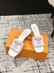 LV CHERRY HIGH HEELS 25S 55 MM IN WHITE CALFSKIN STYLE 3