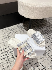 DIOR ADJUSTABLE STRAP SANDALS 25S 50 MM IN CREAM GREY FABRIC MIX WHITE CALFSKIN STYLE 3