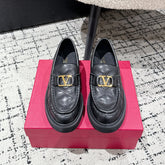VLTN LOAFER 25S IN MATTE BLACK LEATHER WITH GOLD HARDWARE