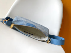 LV 25S POCHETTE ACCESSORIES XL 28 IN BLUE CANVAS DAMIER DENIM