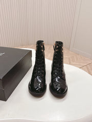 CHANEL ANKLE BOOTS 25S IN BLACK SHINY LAMBSKIN WITH ZIPPER