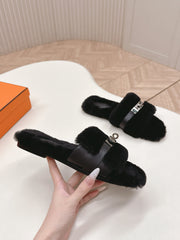 HM 25S ORAN SANDAL IN BLACK SHEARLING WITH SILVER HARDWARE