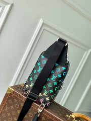 AVENUE SLINGBAG 18 IN BLACK MONOGRAM ECLIPSE CANVAS MULTICOLOR GRADIANT LOGO