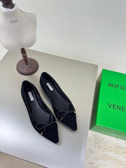 BALLET FLAT IN BLACK INTRECCIATO SUEDE WITH BOW