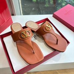 VLTN THONG SANDALS 25S IN BURNT ORANGE LAMBSKIN WITH GOLD HARDWARE