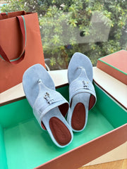 LP THONG SANDALS 25S IN SKY BLUE SUEDE