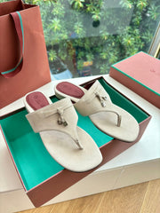 LP THONG SANDALS 25S IN CREAM BEIGE SUEDE