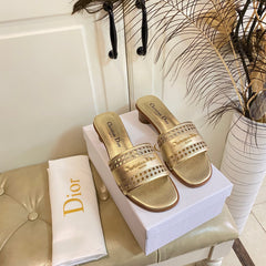 DWAY HEELED SLIDE IN GOLD CALFSKIN WITH GOLD LOGO