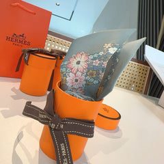 HERMES 25S SILK NECKERCHIEF 86 IN SILK 714376