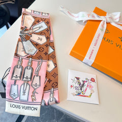 LV TWILLY 120 CM IN SILK 714394