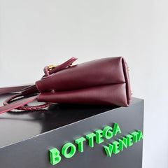 BOTTEGA VENETA 25S MEDIUM CIAO CIAO BAG 26 IN BURGUNDY CALFSKIN