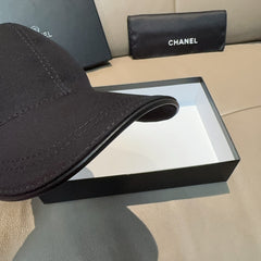 BASEBALL HAT IN BLACK DOUBLE C EMBROIDERED 674174