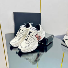 TRAINERS SNEAKER IN WHITE CALFSKIN WITH STICKER 238623