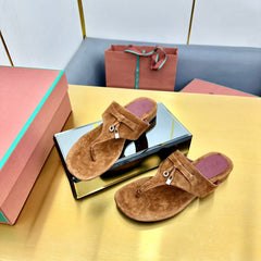 FLIP FLOPS IN BROWN SUEDE AND HARDWARE SILVER