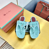 FLIP FLOPS IN EMERALD GREEN SUEDE AND HARDWARE SILVER