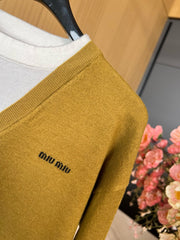 MIUMIU KNIT SWEATER STYLE 174