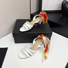 CC HEEL SANDAL 25S IN WHITE LAMBSKIN WITH SILK BOW