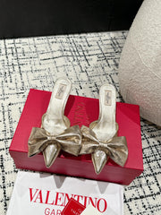 HIGH MULE IN LIGHT GOLD LAMBSKIN