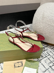 THONG SANDAL IN CRIMSON RED CALFSKIN WITH GOLD HARDWARE