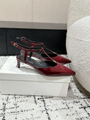 KITTEN T-BAR STRAP PUMP 5 CM IN RUBY RED PATENT CALFSKIN