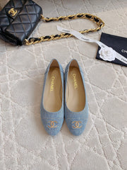 BALLET FLATS IN LIGHT BLUE DENIM