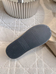 ALASKA SLIPPER IN BEIGE SUEDE