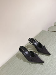 POINTED HIGH SLINGBLACK WITH BOW IN BLACK SILK
