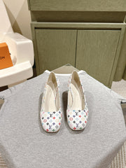 SWING HIGH PUMP 55 MM IN WHITE MONOGRAM CALFSKIN