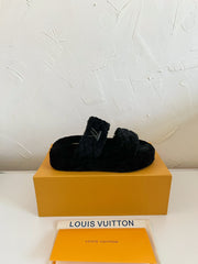 LV SUNSET PLATFORM COMFORT MULE IN BLACK SHEARLING