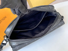 STEAMER 24 IN BLACK MONOGRAM ECLIPSE CANVAS