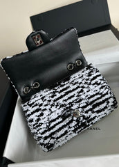 FLAP BAG 20 IN BLACK AND WHITE SEQUINS SILVER HARDWARE