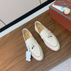 LP LOAFERS 25S IN CREAM WHITE LAMBSKIN WITH SILVER HARDWARE