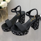 BLOCK HEEL WITH CRYSTAL 9 CM SANDAL IN BLACK FABRIC