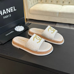 Double C Wood Grain Platform Slippers White Wool