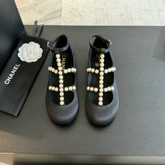 MARY JANES SHOES BLACK GOATSKIN WITH FAUX PEARL