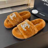 SLIPPERS IN SAFETY ORANGE FUR