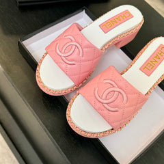 HIGH FLATFORM SLIPPER IN ROUGE PINK EMBOSSED SHEEPSKIN