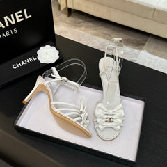 HIGH HEEL SANDAL WITH BOW IN WHITE LAMBSKIN