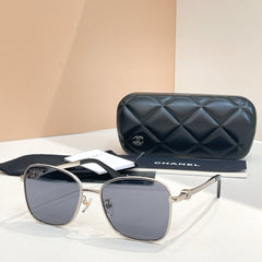 SQUARE SUNGLASSES CH4289Q IN METAL