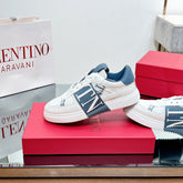 VL7N LOW-TOP WHITE CALFSKIN AND AEGEAN BLUE FABRIC SNEAKER WITH BANDS