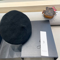 BERET HAT IN BLACK WOOL 406886