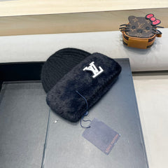 KNITTED BEANIE HAT IN BLACK WOOL AND RABBIT FUR 413353