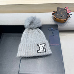 KNITTED BEANIE HAT IN GRAY WOOL 413367