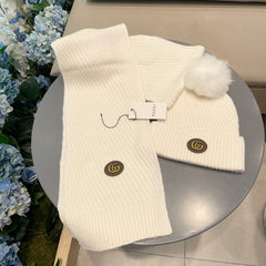 SET SCARF AND HAT IN WHITE WOOL 414780