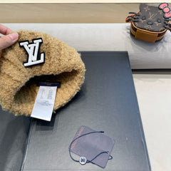 KNITTED BEANIE HAT IN CAMEL BEIGE WOOL 421266