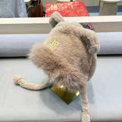 BEANIE HAT IN CAMEL BROWN LAMB FUR 426238