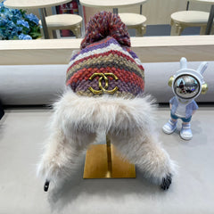 FLUFFY KNIT HAT WITH PLUSH LINING COLORFUL 428155