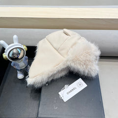 TRAPPER HAT IN WHITE SUEDE AND LAMB FUR 429971