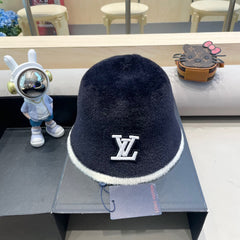 BUCKET HAT IN NAVY BLUE MIX WHITE LAMB FUR 431378