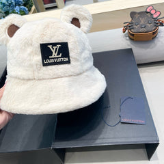 BUCKET HAT IN WHITE WOOL AND LAMB FUR 434940